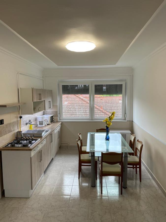 Pingvin Cukraszda Apartman Felso Szint Balatonmáriafürdő Eksteriør bilde