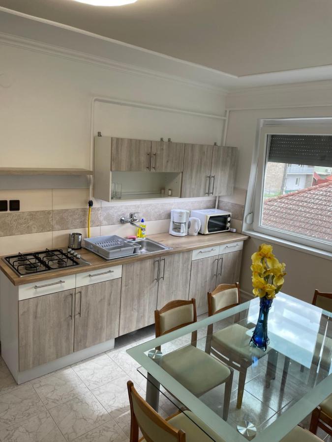 Pingvin Cukraszda Apartman Felso Szint Balatonmáriafürdő Eksteriør bilde