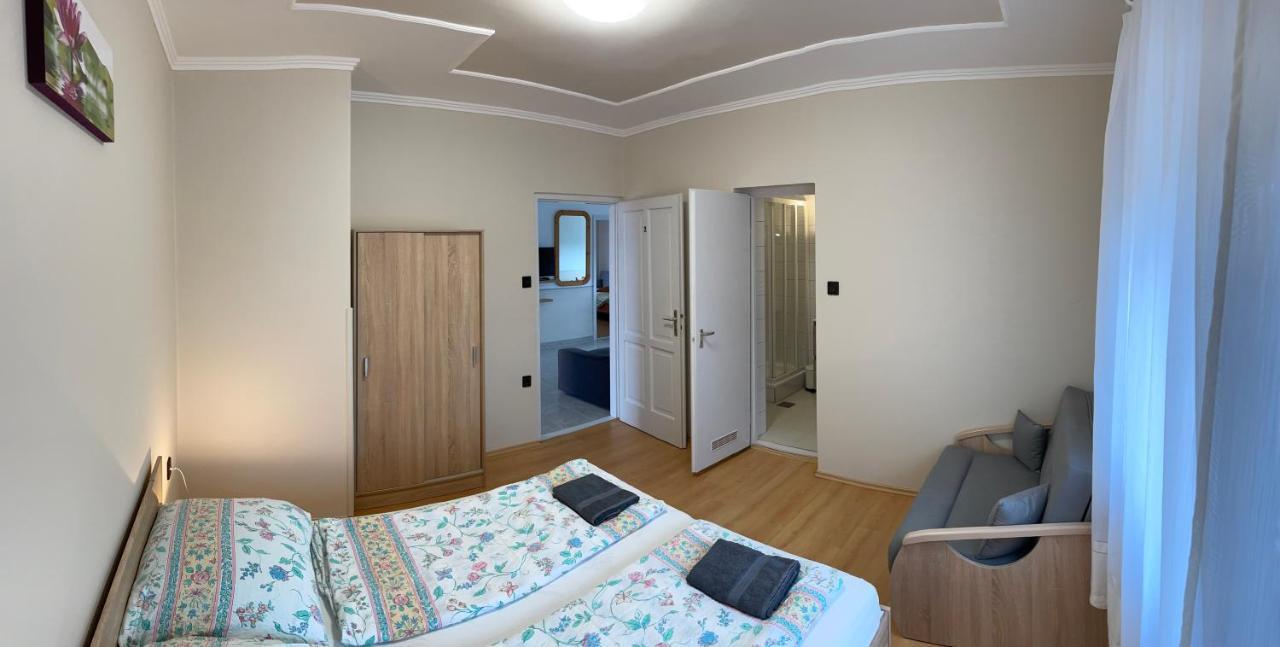Pingvin Cukraszda Apartman Felso Szint Balatonmáriafürdő Eksteriør bilde